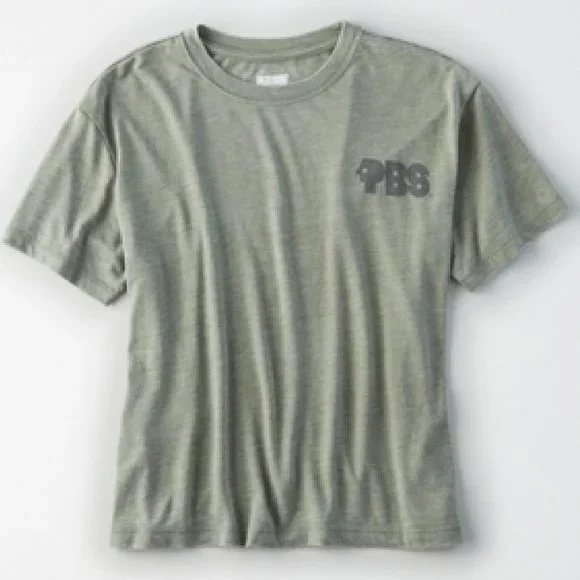 AE Tailgate PBS Cropped Graphic T-Shirt Washed Olive M - Picture 1 of 4